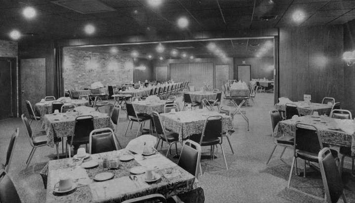 Prime rib to wedding receptions: Memories remain as Gilbert’s Steak House comes down