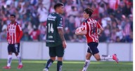 Chivas remonta ante León en amistoso: Cowell y ‘Hormiga’ sellan la victoria