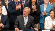 Las dos nuevas leyes de Texas que cambiarán la seguridad tras una tragedia: debe firmarlas Greg Abbott