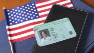 EE.UU. detiene temporalmente nuevas solicitudes de Green Card: fecha de cuándo puede solicitarla