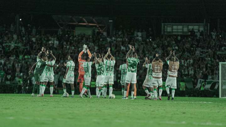 ¡Se estaban asustando! Atlético Nacional, con 10 jugadores, remontó un partido que perdía 2