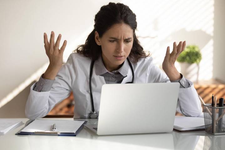 Will GPT-5, Claude, Gemini Break Doctors’ Monopoly On Medical Expertise?