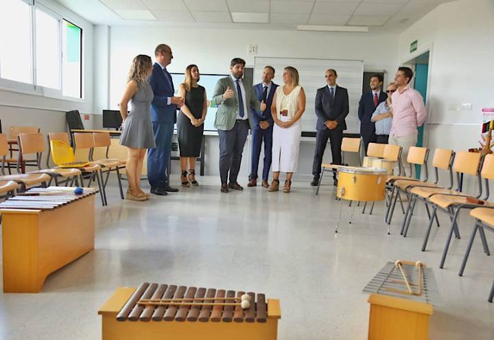 La Aljorra inicia el curso escolar en el nuevo colegio que ha supuesto una inversión de más de 5 millones de euros