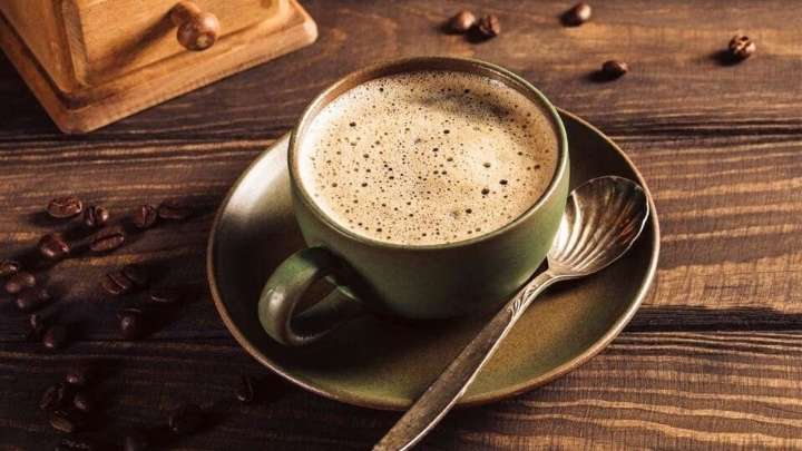 Menos cafeína, mejores sueños y más vívidos