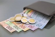 Prevé Sheinbaum alza salarial del 12% en 2026
