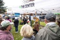 SNAPPED: QuickDraw artists, viewers undeterred by cool fall weather