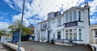 Kilmarnock pub closes its doors for last time marking 'end of an era'