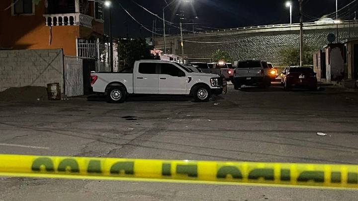 Catean vivienda en Chihuahua 2000 por caso de homicidio; detienen a dos personas