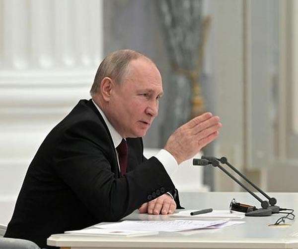 Putin defends invasion blames West; EU may conduct military training in Ukraine if truce agreed