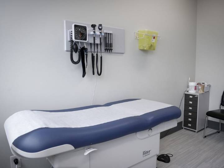 Aging, sicker population driving Alberta doctor shortage, says U of C study
