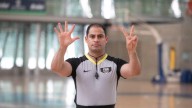 Carlos Vélez, el árbitro internacional de baloncesto que ha dejado en alto a Colombia en 27 países