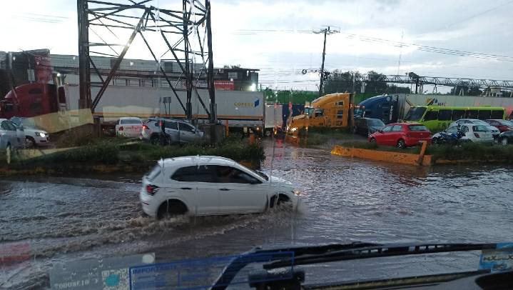 Lluvias provocan afectaciones en Tultitlán