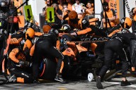 F1: Verstappen vuela, McLaren se lía y Alonso rompe la suspensión en Monza