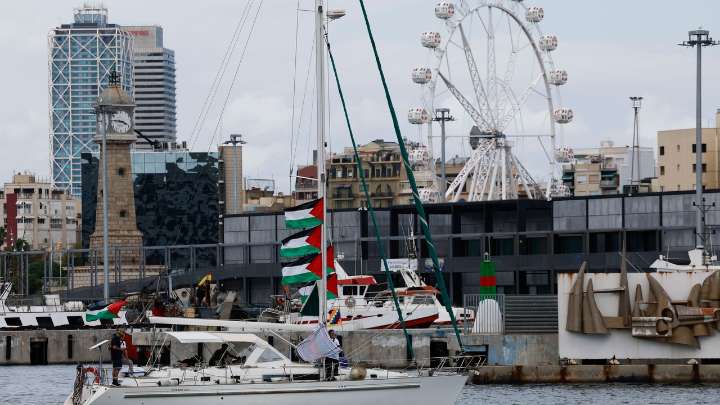 La flotilla Global Sumud que se dirigía a Gaza regresa al puerto de Barcelona por el mal tiempo
