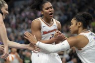 Deadspin | Mercury aim to ride momentum vs. Lynx in pivotal Game 3