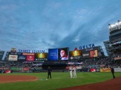 Yankee Stadium se detuvo: homenaje a Charlie Kirk tras su asesinato político en Utah