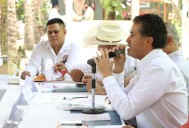 Gobierno de SLP refuerza apoyo al sector cañero