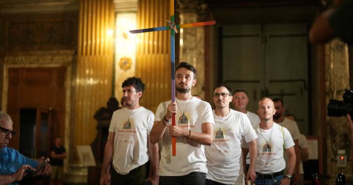 LGBTQ+ Catholics make Holy Year pilgrimage to Rome, acknowledging new sense of acceptance