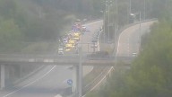 Un autocar con unos 70 turistas franceses vuelca en la autopista en Barcelona
