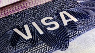 Estados Unidos hace oficial el listado de países cuyos viajeros tendrán que pagar millonaria suma para solicitar la visa de turismo: esta es la fecha de aplicación