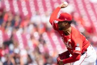 Deadspin | Hunter Greene, Reds hold off Mets to win series