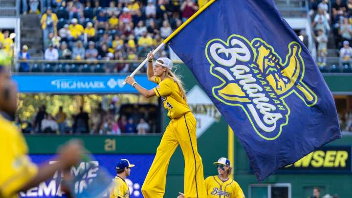 Savannah Bananas coming to Auburn baseball's Plainsman Park