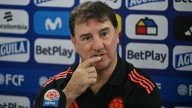 “Nos ha complicado en muchas ocasiones, la última vez pensamos que le íbamos a hacer cuatro goles y no fue así”: Néstor Lorenzo previo al juego Colombia vs. Bolivia