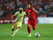 Lamine Yamal, el nuevo rey de la gambeta: la jugada maradoniana con cinco defensores en el camino en la goleada de España a Turquía