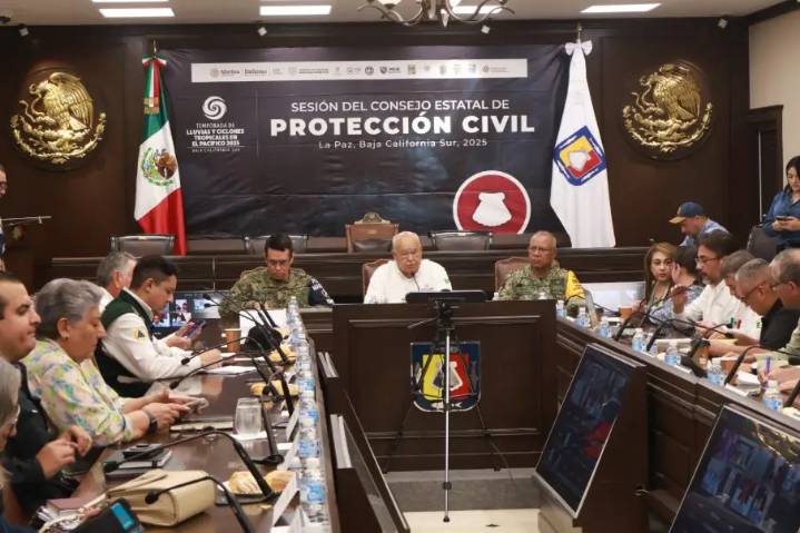 Gobierno de BCS llama a tomar medidas de prevención por lluvias en los cinco municipios