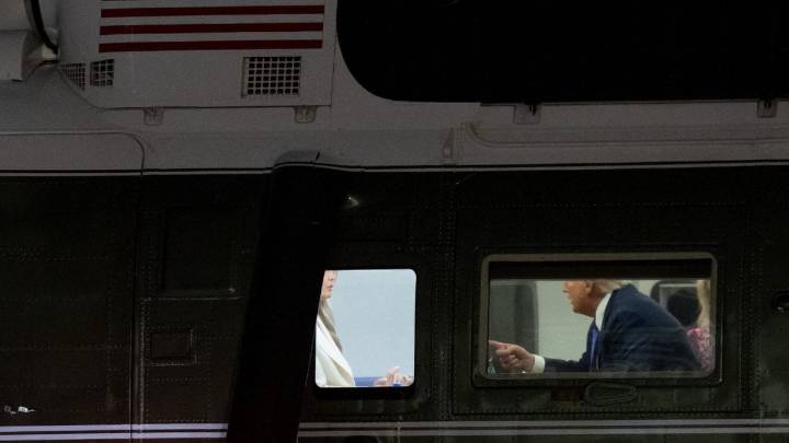 Trump's Finger-Wag At Melania Sparks Online Storm But Lip Readers Say This Is What Happened