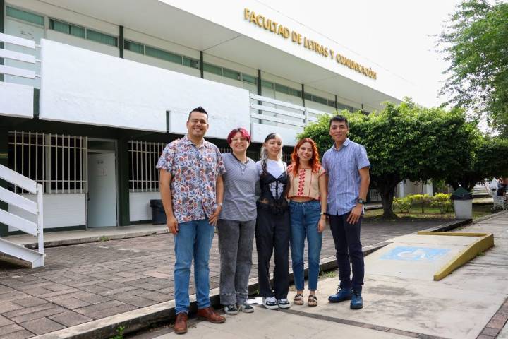 Talento de Letras y Comunicación brilla en la Exposición Estatal de Arte Joven 2025