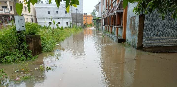 Heavy Rains Cause Waterlogging, Houses Flooded in Nuapada