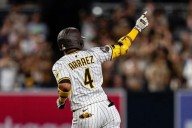 Luis Arráez despacha otro jonrón, llega a los 40 extrabases y extiende su racha