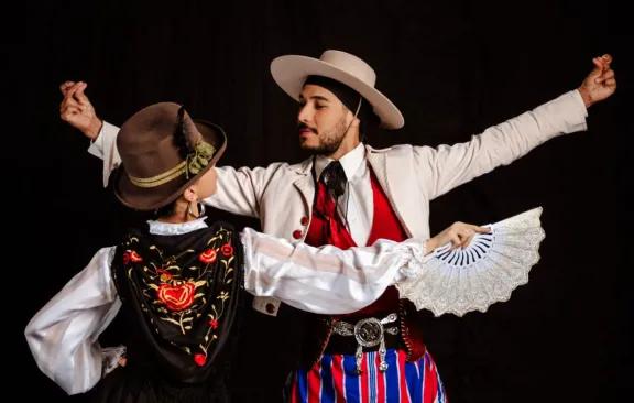 El Ballet Folklórico celebra a El Chúcaro