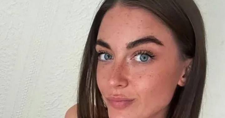 Urgent search for mum, 27, who vanished a week ago with no cash as family 'terrified'