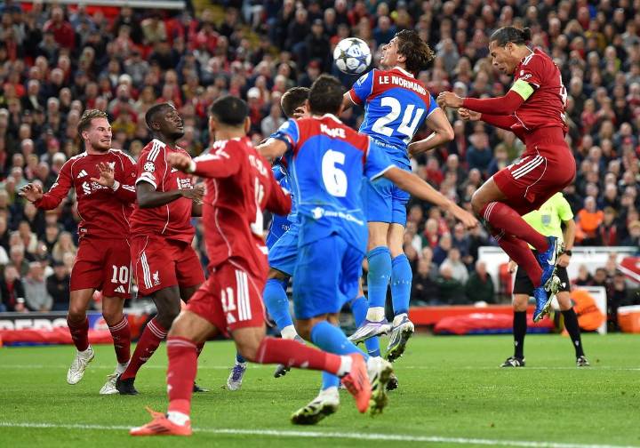 Van Dijk arruina en el descuento la reacción del Atlético