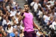 Tennis-Alcaraz outshines Sinner to claim second US Open title