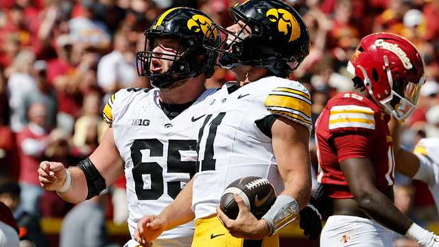 Iowa football: Score updates, highlights and more vs. UMass