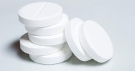 Daily Aspirin Cuts Colon Cancer Recurrence Risk By Half
