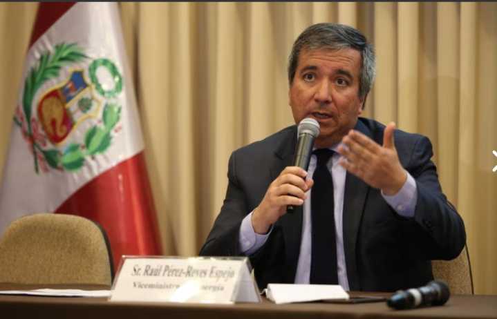 Ministro Raúl Pérez Reyes: "Ya no debería haber retiros de AFP"