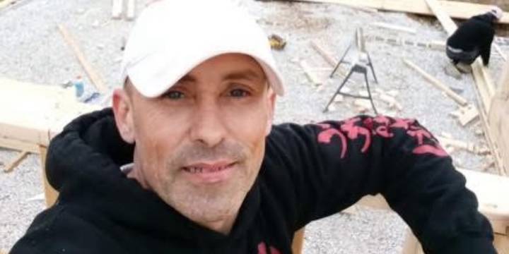 Police looking for theft suspect