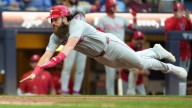 Phillies rally for 10-8 victory in Milwaukee as Brewers manager Pat Murphy gets ejected