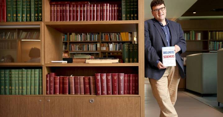 ANU historian Frank Bongiorno to leave in 2026