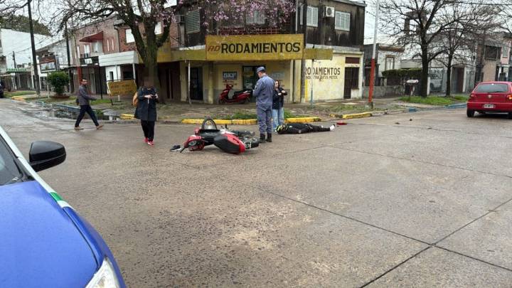 RESISTENCIA: Accidente Deja Un Motociclista Lesionado