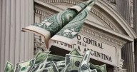 El dólar llegó el techo de la banda y el BCRA tuvo que vender U$S 53 millones
