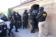 Desbaratan banda dedicada al tráfico de drogas en Peñaflor: sustancias ilícitas estaban enterradas