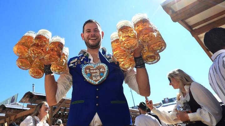 Cheers to Oktoberfest as Bremen hopes to capitalize on Bayern hangover in Bundesliga