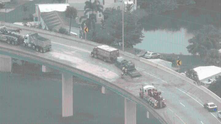 Dump truck driver killed in rollover crash on ramp to I-595 in Davie – NBC 6 South Florida