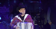 Logra Alfredo Olivas “sold out” en el Palenque de la Feria Nacional de Tijuana