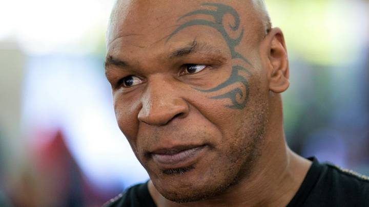 Mike Tyson and Floyd Mayweather announce exhibition | 'It's going to be detrimental to his health'